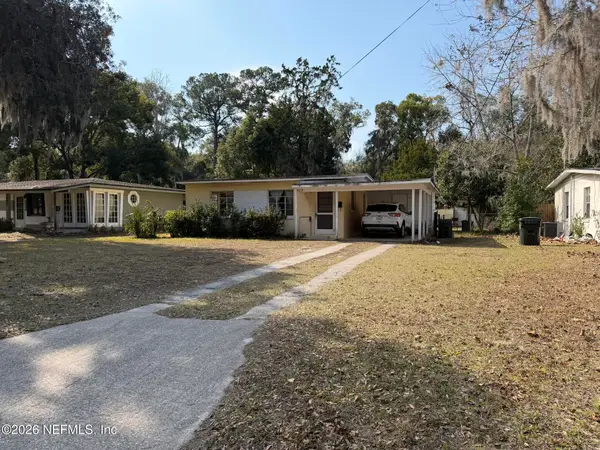 809 N Cypress Avenue, Green Cove Springs, FL 32043