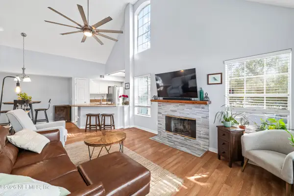 13700 Richmond Park N Drive #1306, Jacksonville, FL 32224