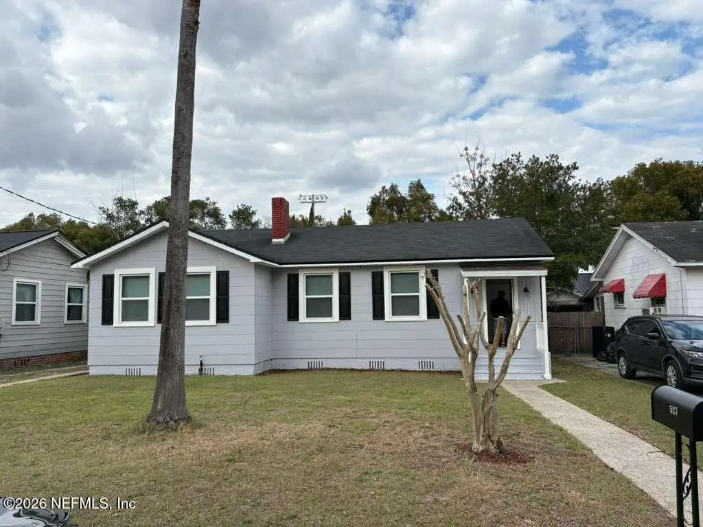 527 E 58th Street, Jacksonville, FL 32208 - #1