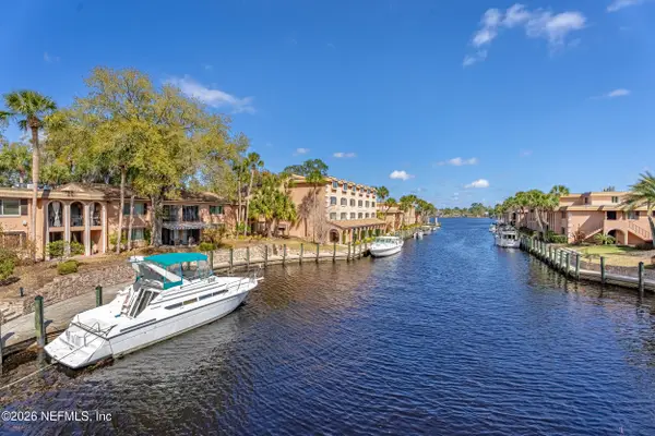 5375 Ortega Farms Boulevard #102, Jacksonville, FL 32210