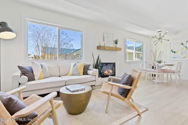 115 15th S Avenue #B, Jacksonville Beach, FL 32250