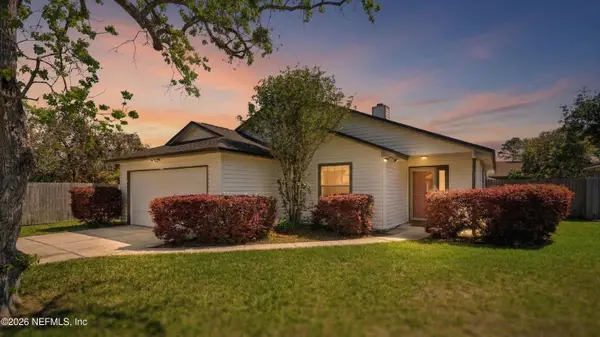 374 Hickory Hollow N Drive, Jacksonville, FL 32225