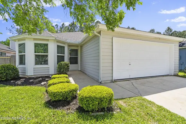 2005 Hunters Trace Circle, Middleburg, FL 32068