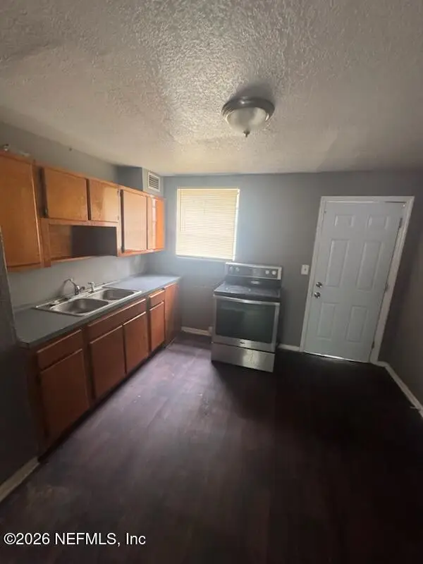 1658 W 10 Street, Jacksonville, FL 32209 - #1