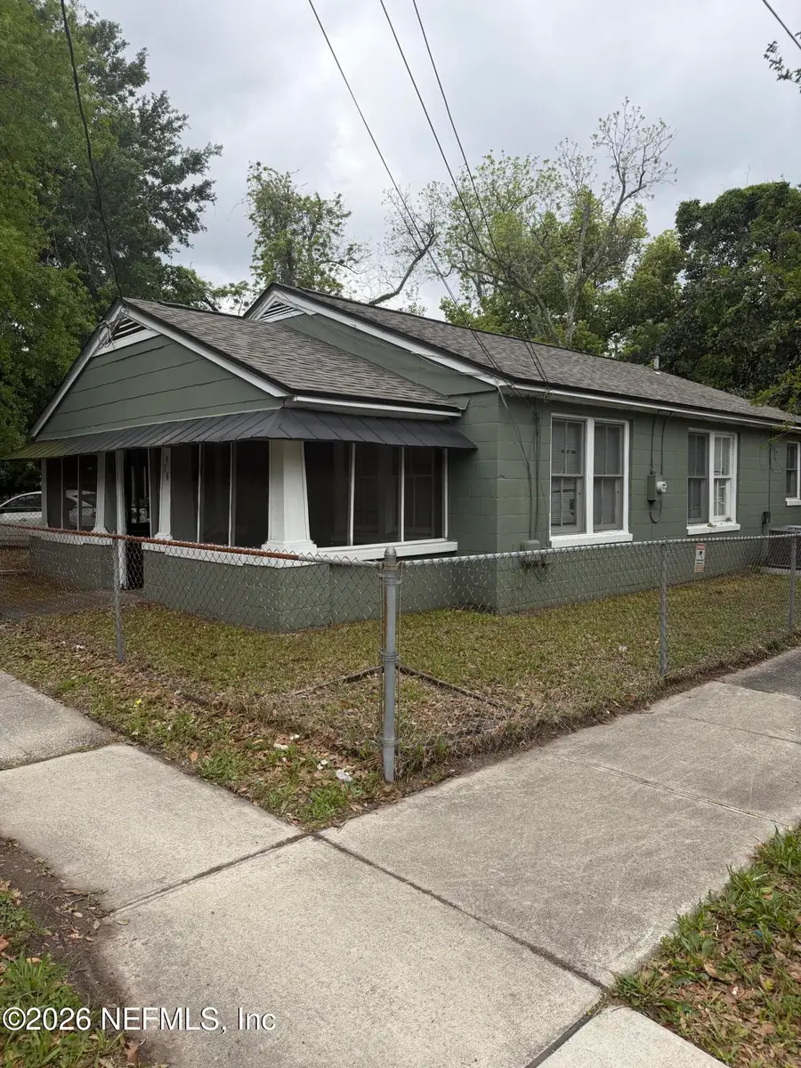 956 Baker Avenue, Jacksonville, FL 32209 - #2