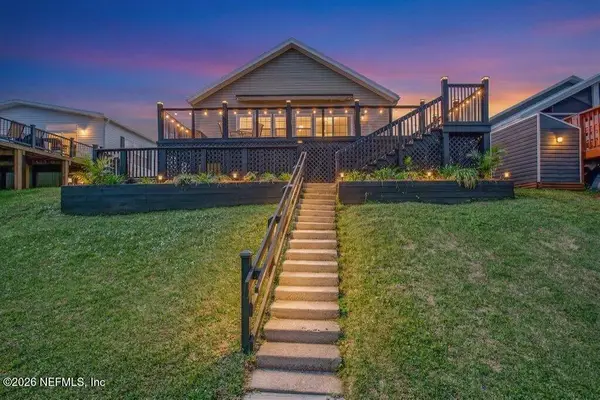 292 Maxwell Drive, Welaka, FL 32193