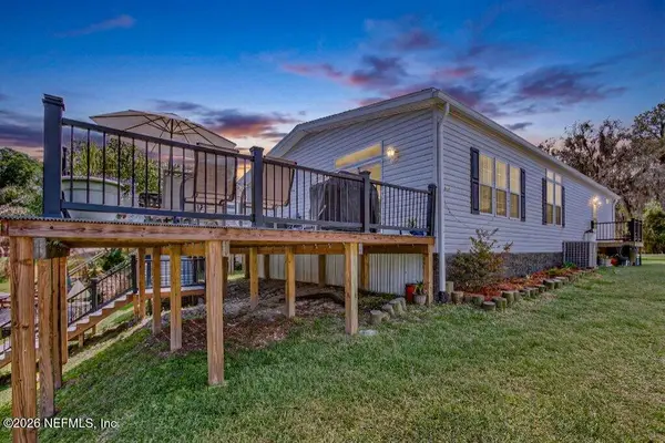 293 Maxwell Drive, Welaka, FL 32193