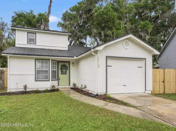 213 Aquarius N Circle, Jacksonville, FL 32216
