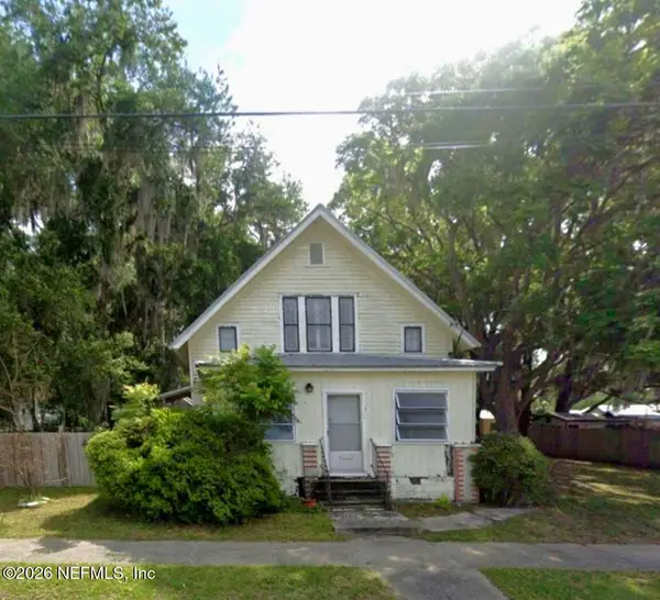 216 N Summit Street, Crescent City, FL 32112