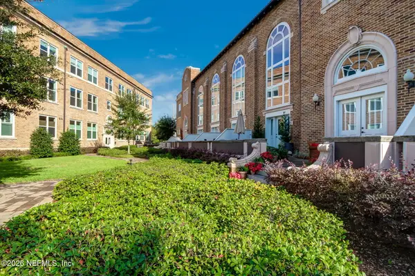 2525 College Street #2102, Jacksonville, FL 32204