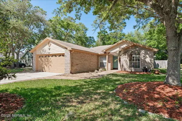 3567 Sanctuary S Way, Jacksonville Beach, FL 32250