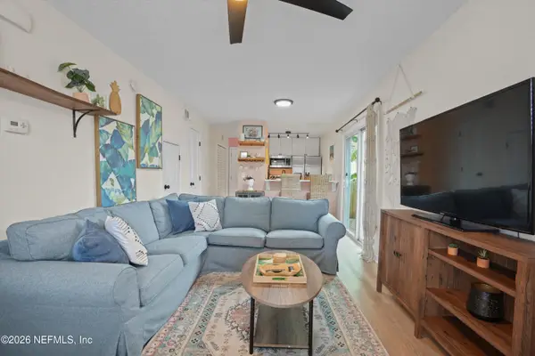 537 6th S Avenue, Jacksonville Beach, FL 32250