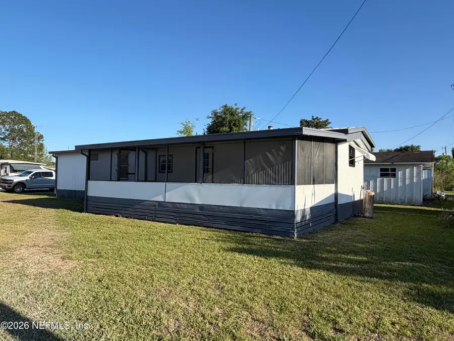 101 Golf Course Street, Crescent City, FL 32112 - #2