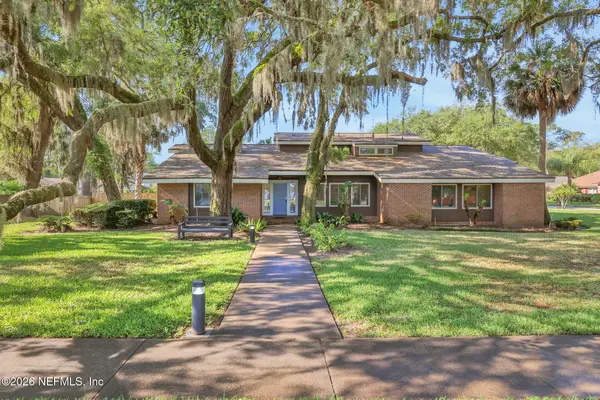 5362 Oak Bay N Drive, Jacksonville, FL 32277
