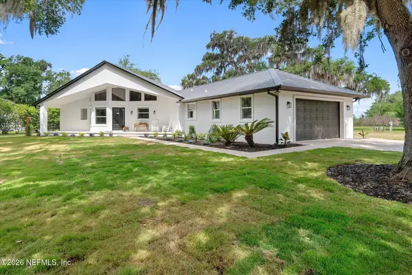 111 E Groveland Lane, East Palatka, FL 32131