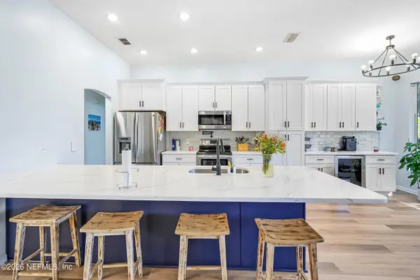 3568 Bay Island Circle, Jacksonville Beach, FL 32250