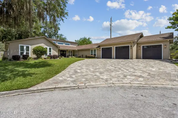 1877 Christopher Point S Road, Jacksonville, FL 32217