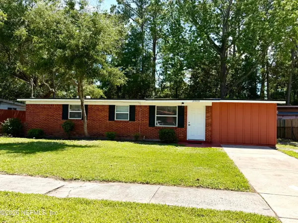 2909 Lauderdale E Drive, Jacksonville, FL 32277