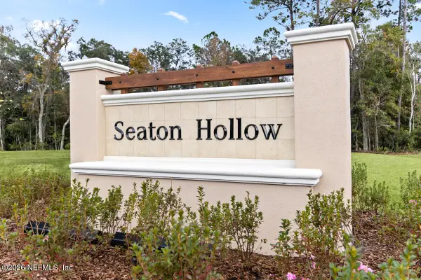 15847 Seaton Hollow Drive, Jacksonville, FL 32218