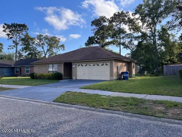 1112 Dorwinion, Jacksonville, FL 32225