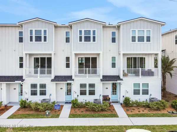 20 Beach N Way, Jacksonville Beach, FL 32250