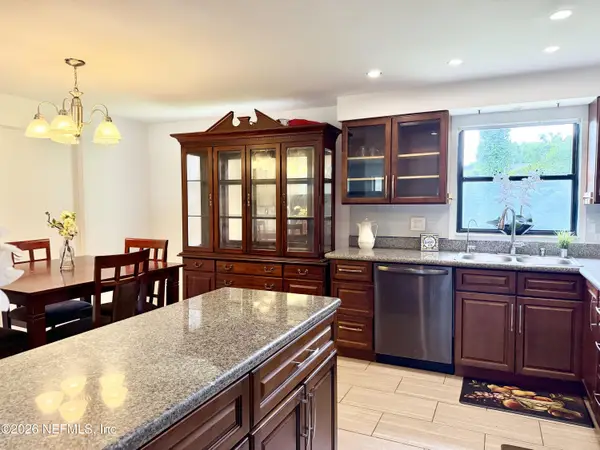 5155 Broken Arrow N Drive, Jacksonville, FL 32244