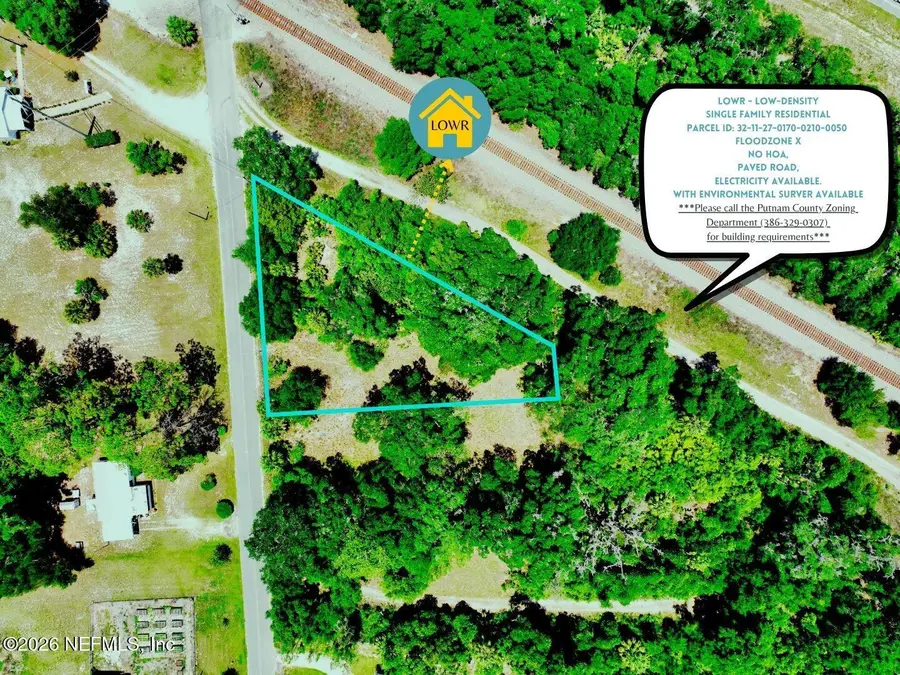 27 S Railroad Avenue, Pomona Park, FL 32181 - #2
