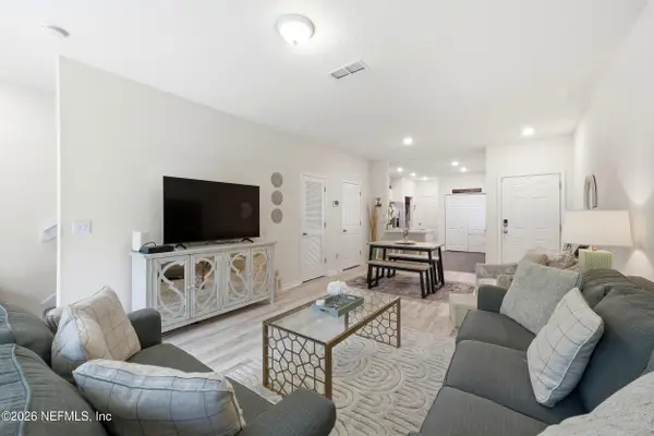 51 Scotch Pebble Drive, St. Johns, FL 32259