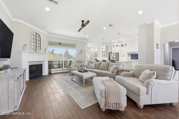 13877 Softwind N Trail, Jacksonville, FL 32224