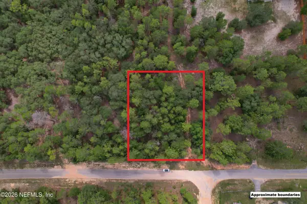 107 Paris Street, Interlachen, FL 32148