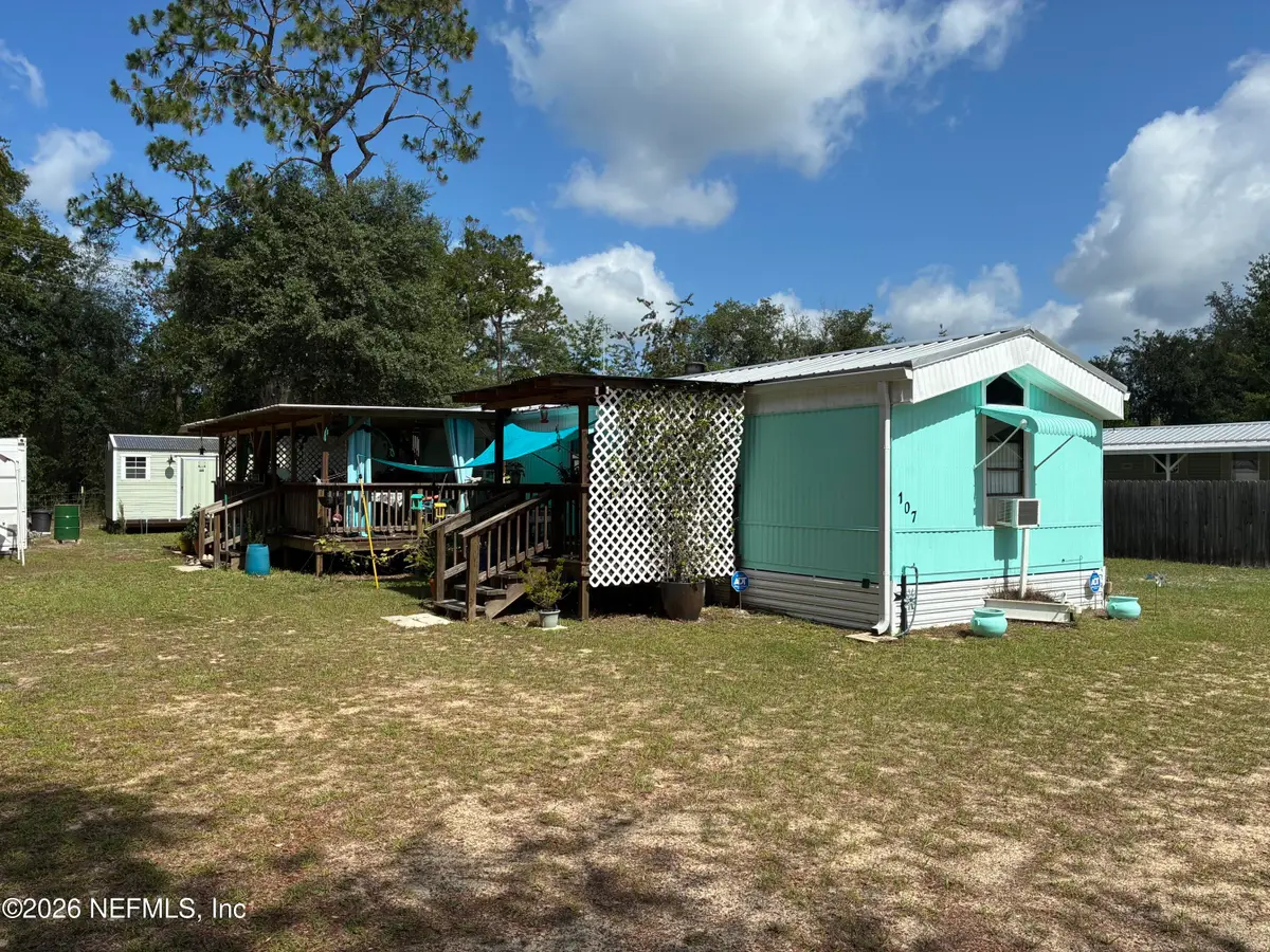 107 Winchester Avenue, Interlachen, FL 32148 - #1