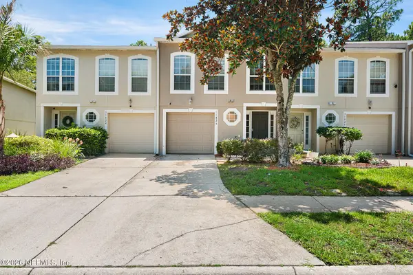 11826 Lake Bend Circle, Jacksonville, FL 32218
