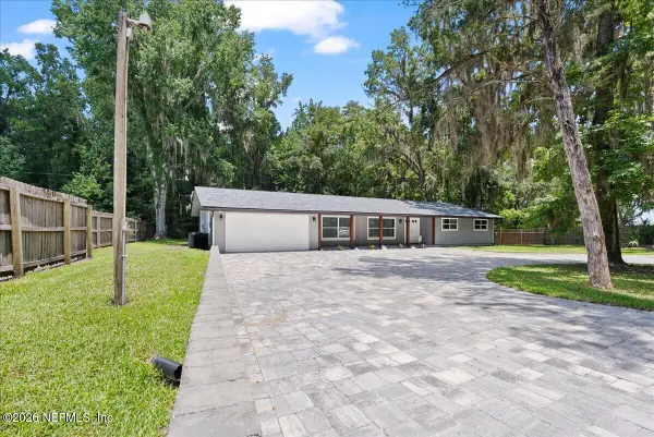 3959 Doctors Lake Drive, Orange Park, FL 32065