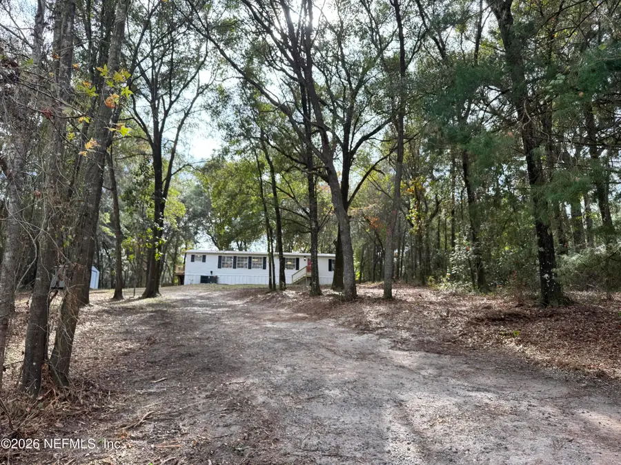 66 Panda Avenue, Middleburg, FL 32068 - #2