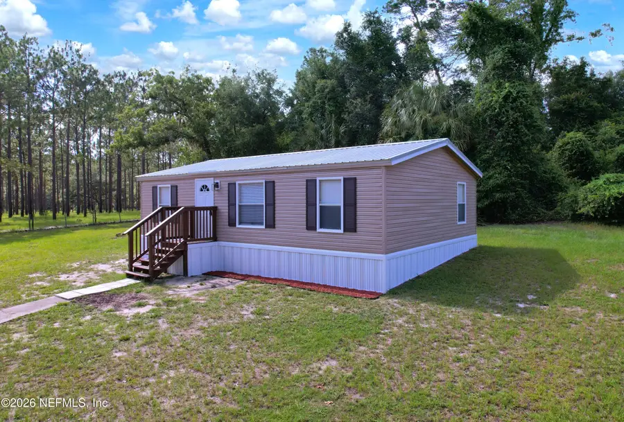 102 Dalton Court, Satsuma, FL 32189 - #3
