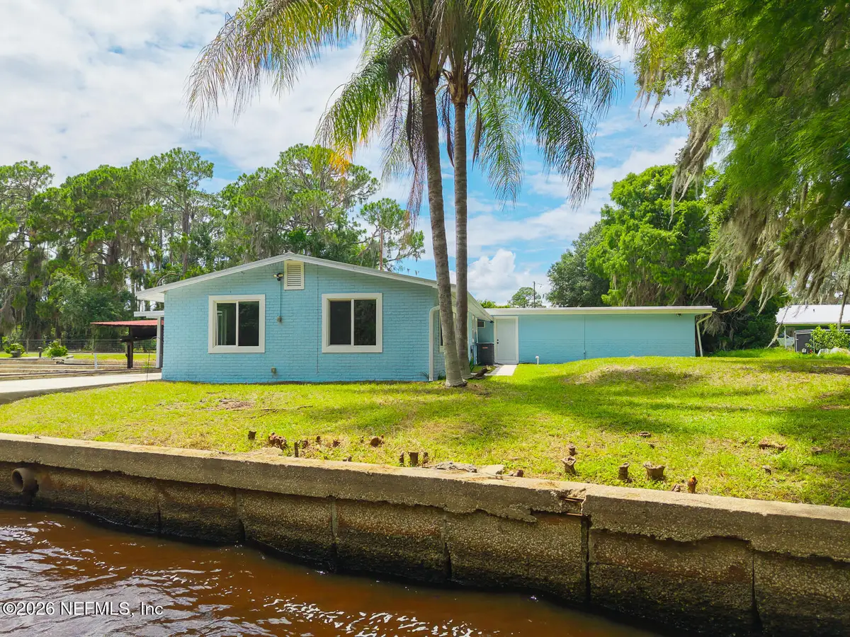 109 Canal Street, Crescent City, FL 32112 - #1