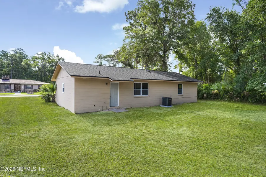 111 Elm Avenue, Palatka, FL 32177 - #3