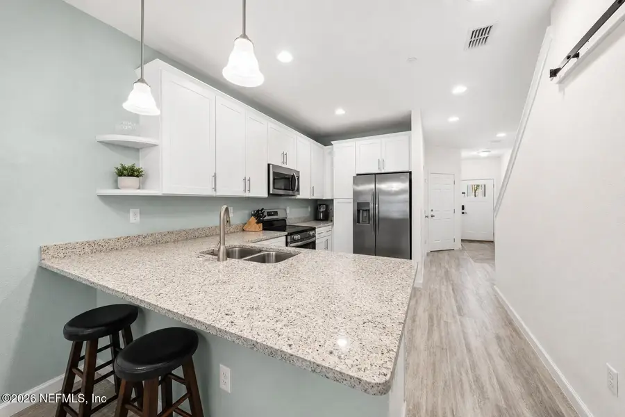 820 5th S Avenue, Jacksonville Beach, FL 32250 - #3