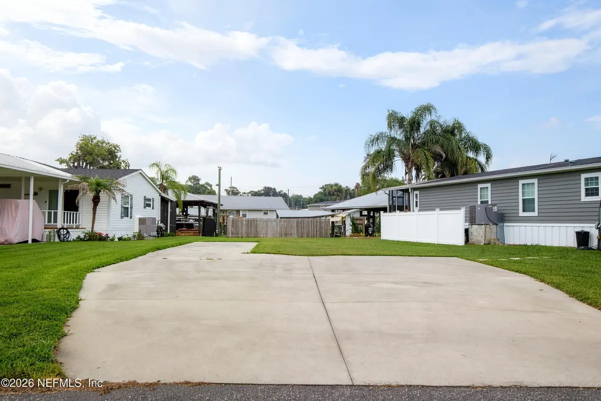 25 Scott Street, Welaka, FL 32193 - #1
