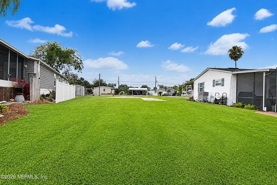 25 Scott Street, Welaka, FL 32193 - #2
