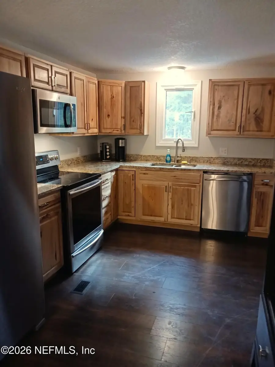 408 Rhode Island Avenue, Satsuma, FL 32189 - #3