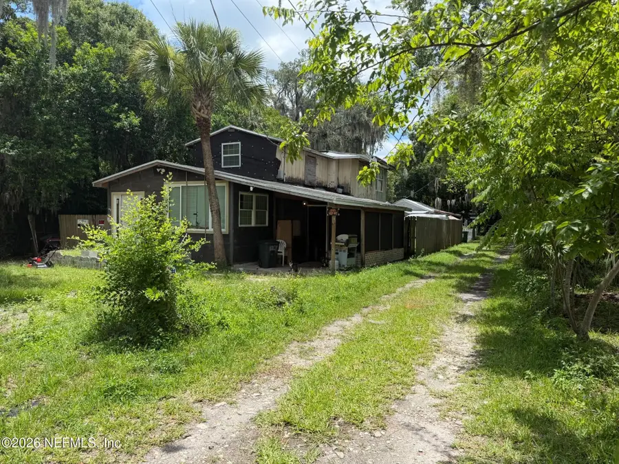 127 12th Street, Holly Hill, FL 32117 - #3
