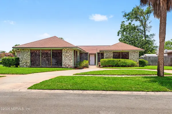 3866 Luth E Drive, Jacksonville, FL 32250