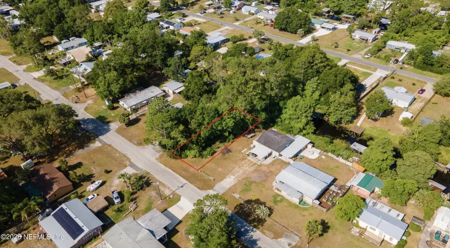 109 Shoreline Avenue, Satsuma, FL 32189 - #2