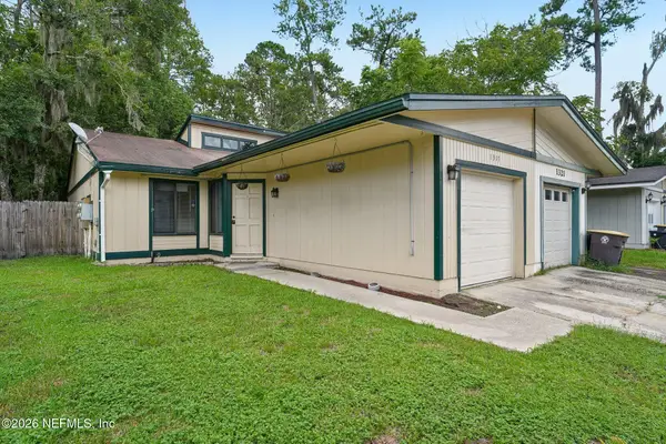 1317 Ellis Trace W Drive, Jacksonville, FL 32205
