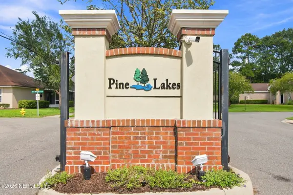 454 Northside S Drive, Jacksonville, FL 32218