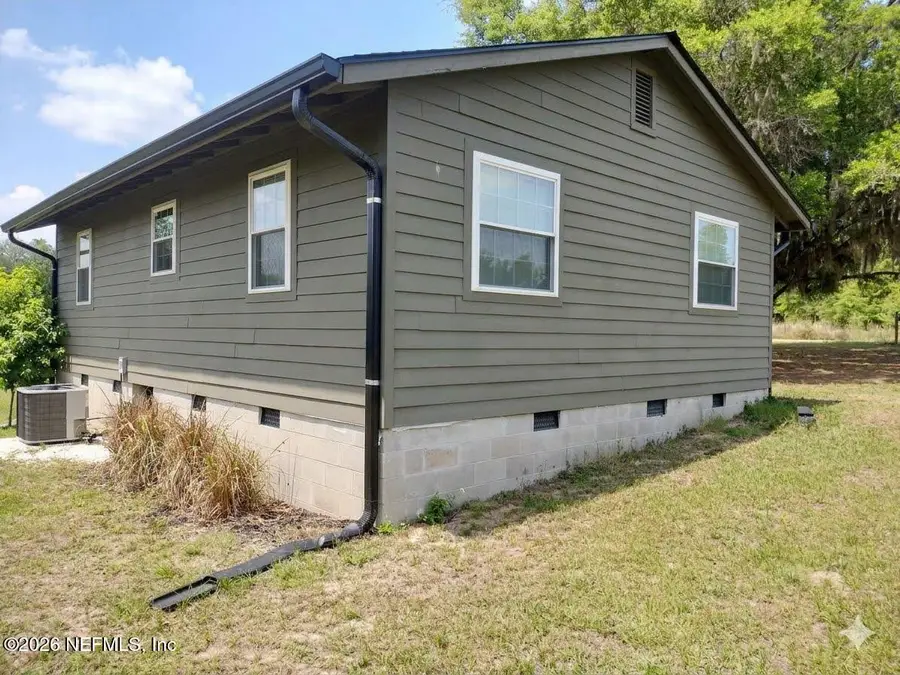 137 Hill Street, Hawthorne, FL 32640 - #3