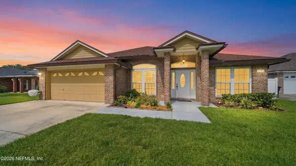 1230 Summit Oaks E Drive, Jacksonville, FL 32221