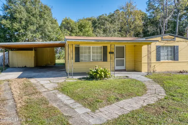 2561 Nicholas E Circle, Jacksonville, FL 32207