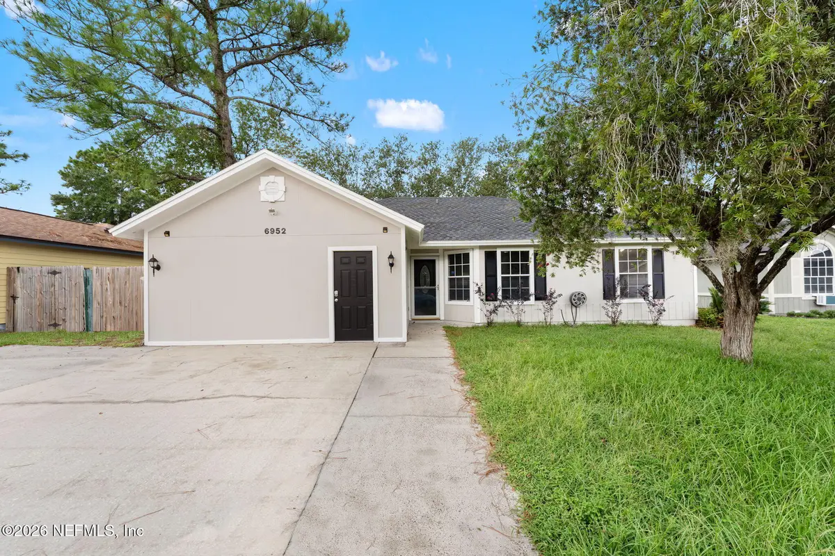 6952 Huntington Woods E Circle, Jacksonville, FL 32244 - #1